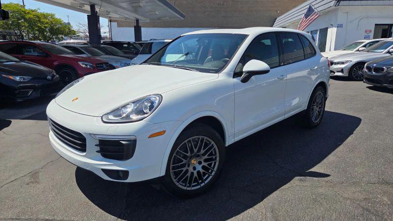 2017 Porsche Cayenne Base