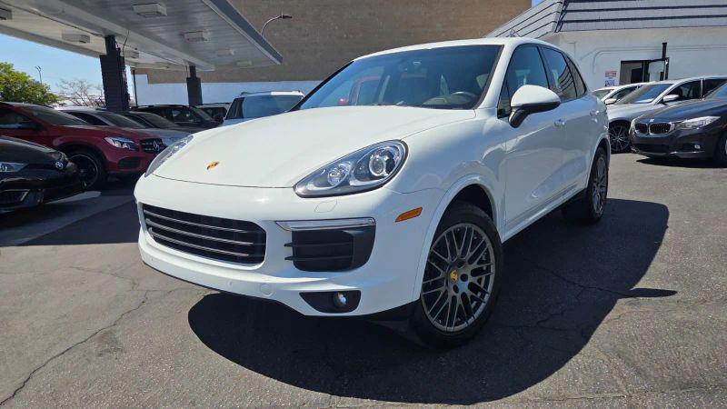 2017 Porsche Cayenne Base
