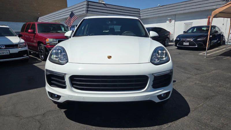 2017 Porsche Cayenne Base
