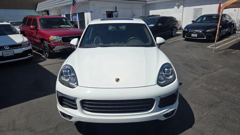2017 Porsche Cayenne Base