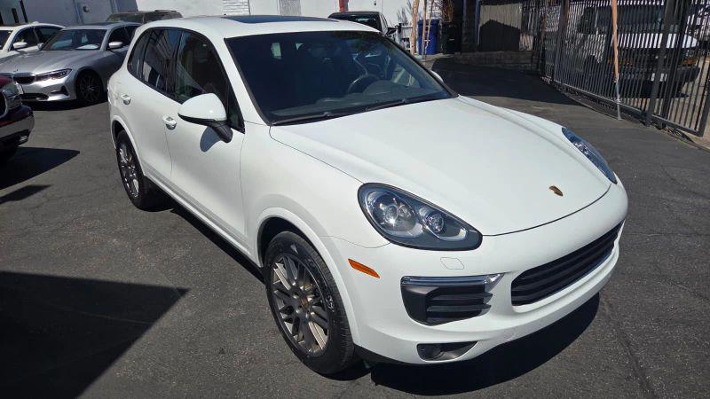 2017 Porsche Cayenne Base