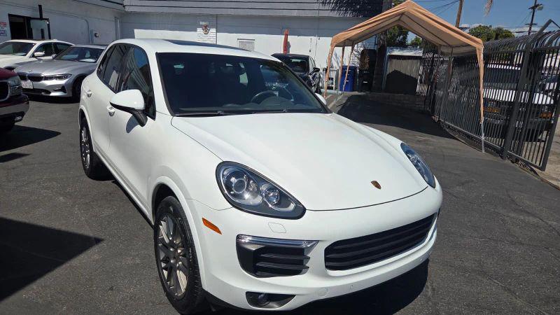 2017 Porsche Cayenne Base