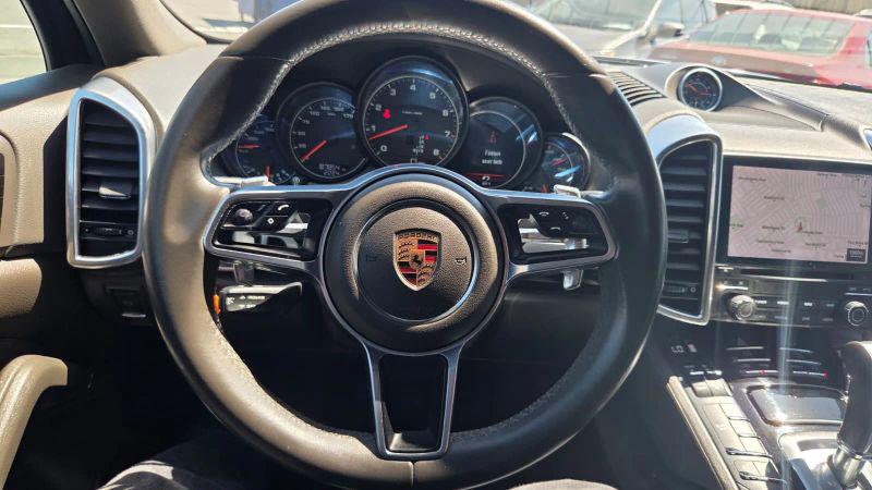 2017 Porsche Cayenne Base
