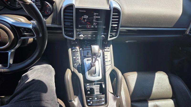 2017 Porsche Cayenne Base