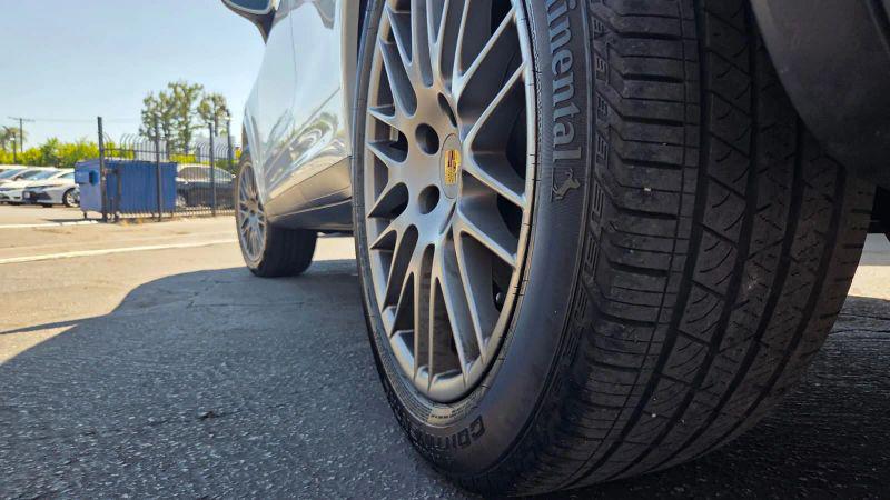 2017 Porsche Cayenne Base