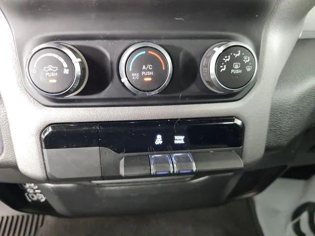 2022 Ram 1500 Big Horn Crew Cab 4x4 64 Box