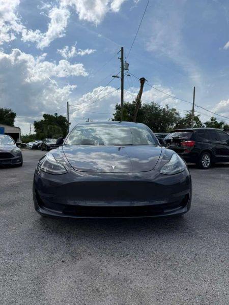 2022 Tesla Model 3 Rear-Wheel Drive