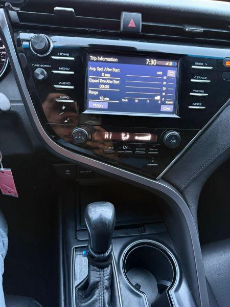 2018 Toyota Camry SE
