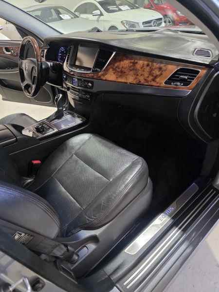 2016 Hyundai Equus Signature