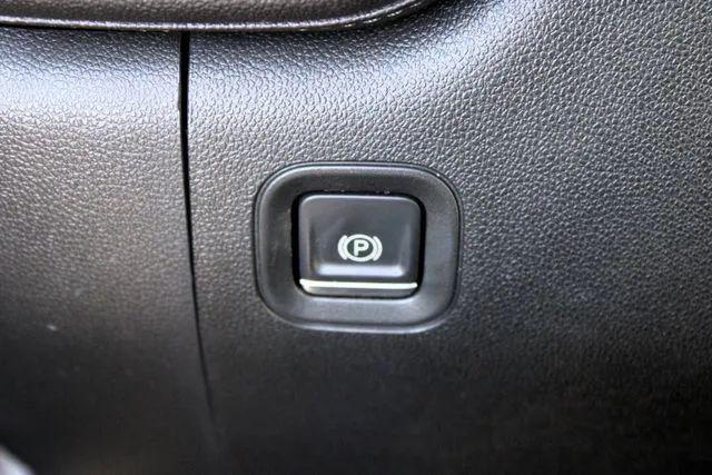 2023 GMC Sierra 2500HD 4WD Crew Cab Standard Bed SLT