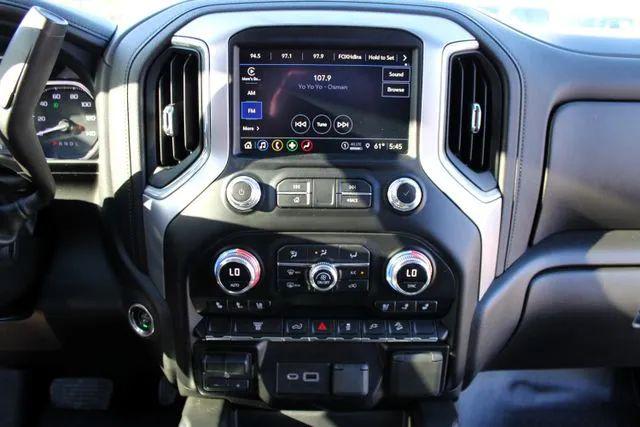 2023 GMC Sierra 2500HD 4WD Crew Cab Standard Bed SLT