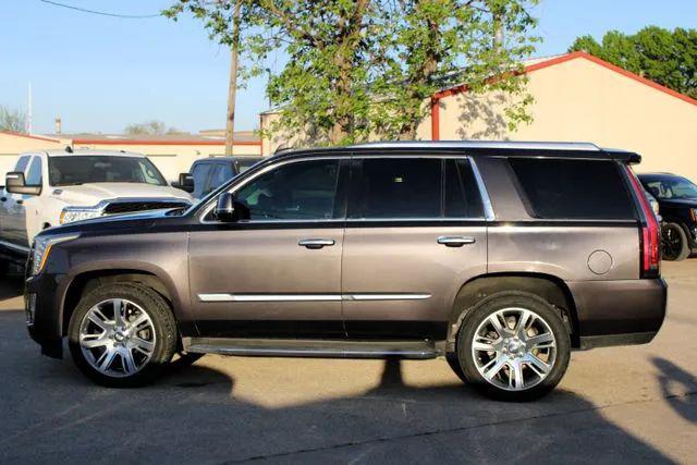 2016 Cadillac Escalade Luxury Collection