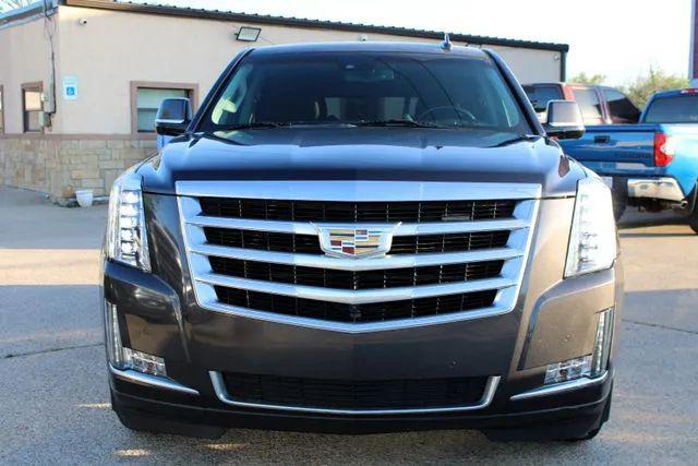 2016 Cadillac Escalade Luxury Collection