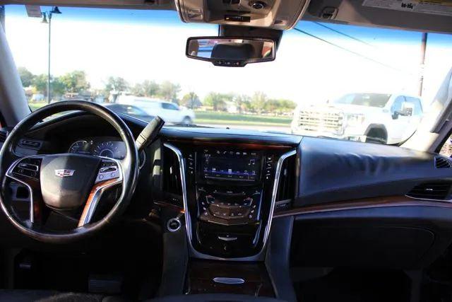 2016 Cadillac Escalade Luxury Collection