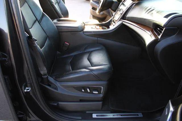 2016 Cadillac Escalade Luxury Collection