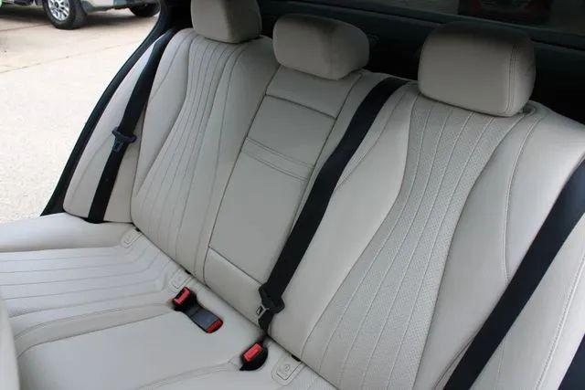 2017 Mercedes-Benz E-CLASS E 300 E 300