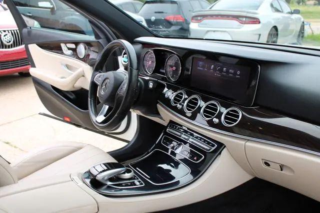 2017 Mercedes-Benz E-CLASS E 300 E 300