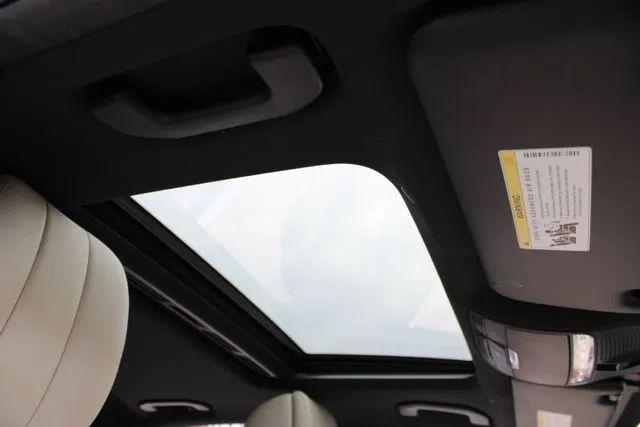 2017 Mercedes-Benz E-CLASS E 300 E 300