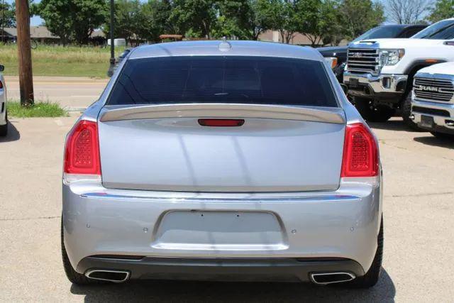 2017 Chrysler 300 Limited AWD
