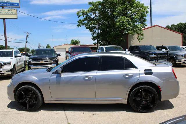 2017 Chrysler 300 Limited AWD