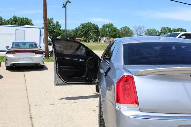 2017 Chrysler 300 Limited AWD
