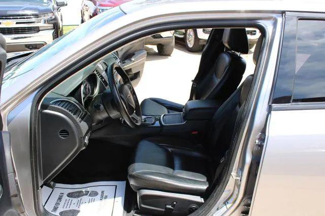 2017 Chrysler 300 Limited AWD