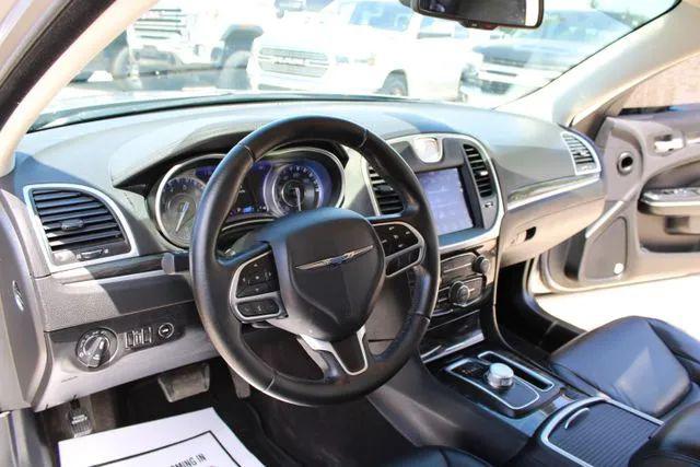 2017 Chrysler 300 Limited AWD