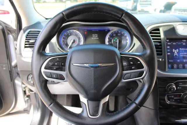 2017 Chrysler 300 Limited AWD