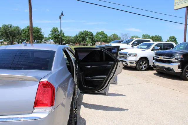 2017 Chrysler 300 Limited AWD