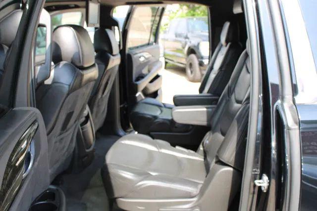 2020 Cadillac Escalade ESV 2WD Platinum
