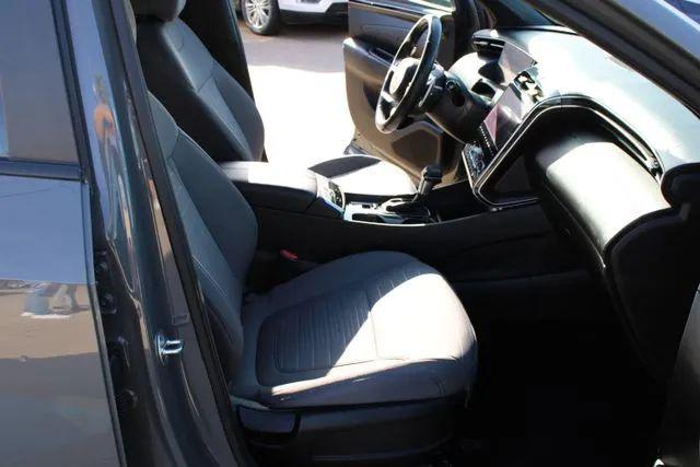 2023 Hyundai Santa Cruz SEL Premium