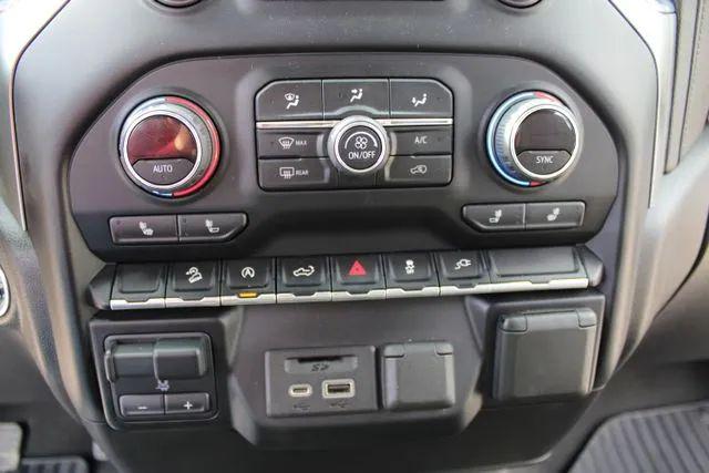 2021 Chevrolet Silverado 1500 4WD Crew Cab Short Bed LT