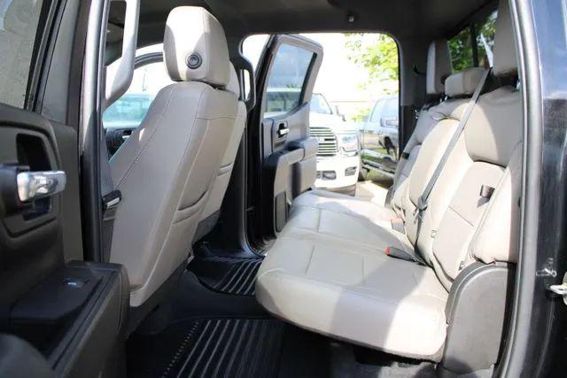 2021 Chevrolet Silverado 1500 4WD Crew Cab Short Bed LT