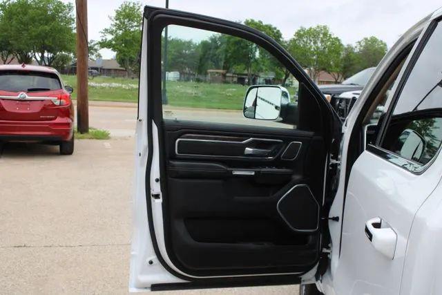 2019 Ram 1500 Laramie Crew Cab 4x4 5'7" Box