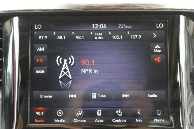 2019 Ram 1500 Laramie Crew Cab 4x4 5'7" Box