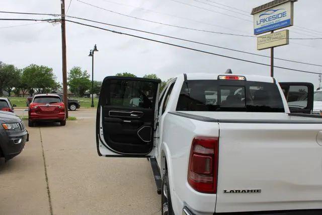 2019 Ram 1500 Laramie Crew Cab 4x4 5'7" Box