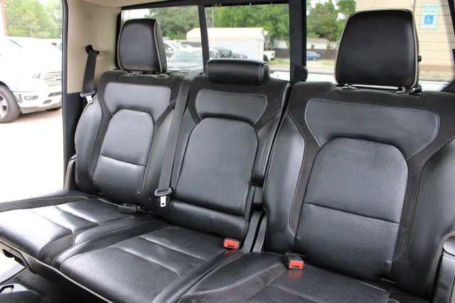 2019 Ram 1500 Laramie Crew Cab 4x4 5'7" Box