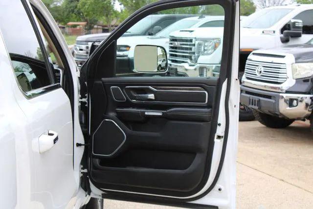 2019 Ram 1500 Laramie Crew Cab 4x4 5'7" Box