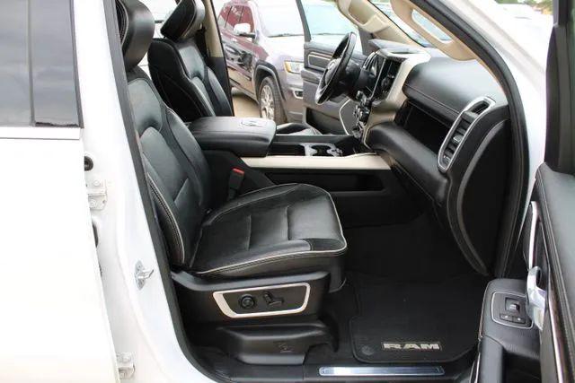 2019 Ram 1500 Laramie Crew Cab 4x4 5'7" Box