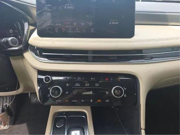 2023 INFINITI QX60 LUXE AWD