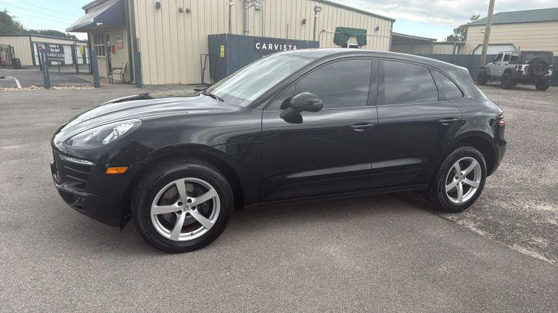 2017 Porsche Macan Base