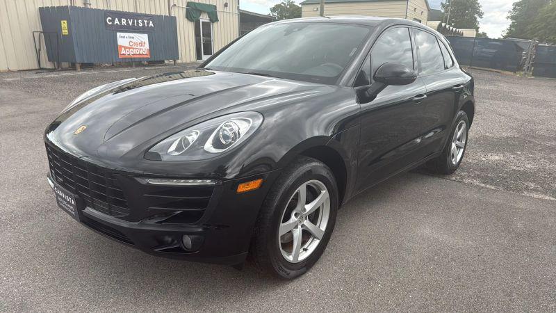 2017 Porsche Macan Base