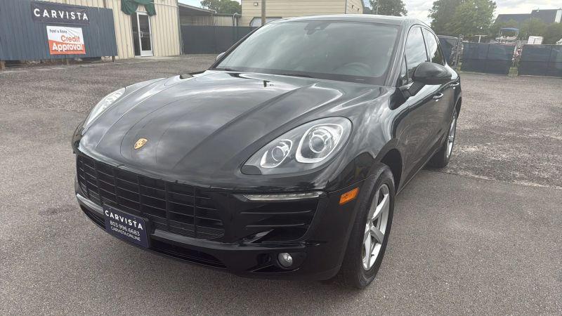 2017 Porsche Macan Base