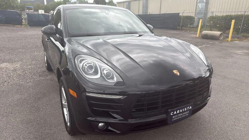 2017 Porsche Macan Base