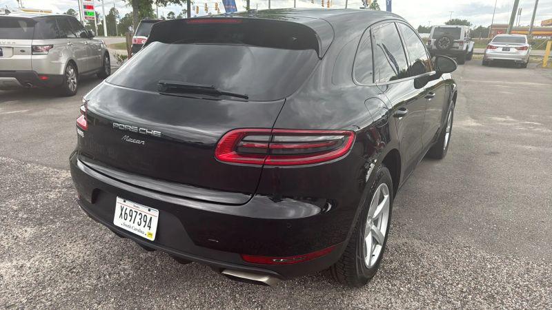 2017 Porsche Macan Base