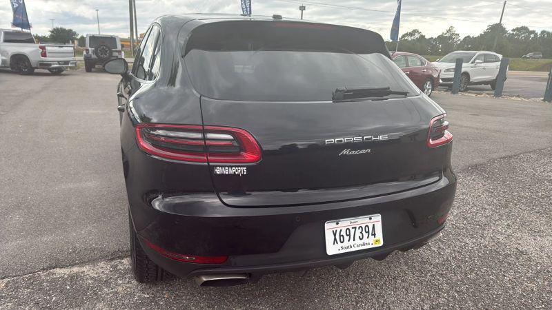 2017 Porsche Macan Base