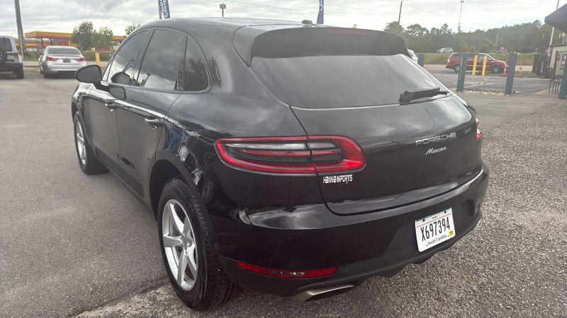 2017 Porsche Macan Base