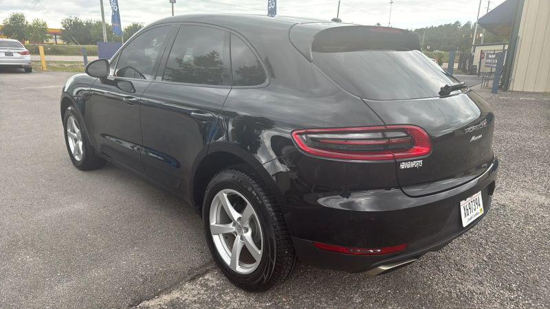 2017 Porsche Macan Base