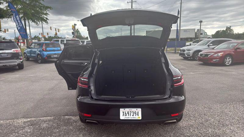 2017 Porsche Macan Base