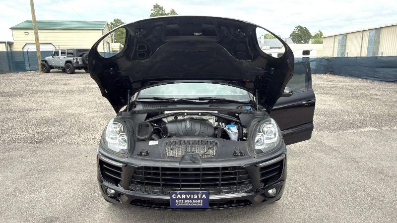 2017 Porsche Macan Base